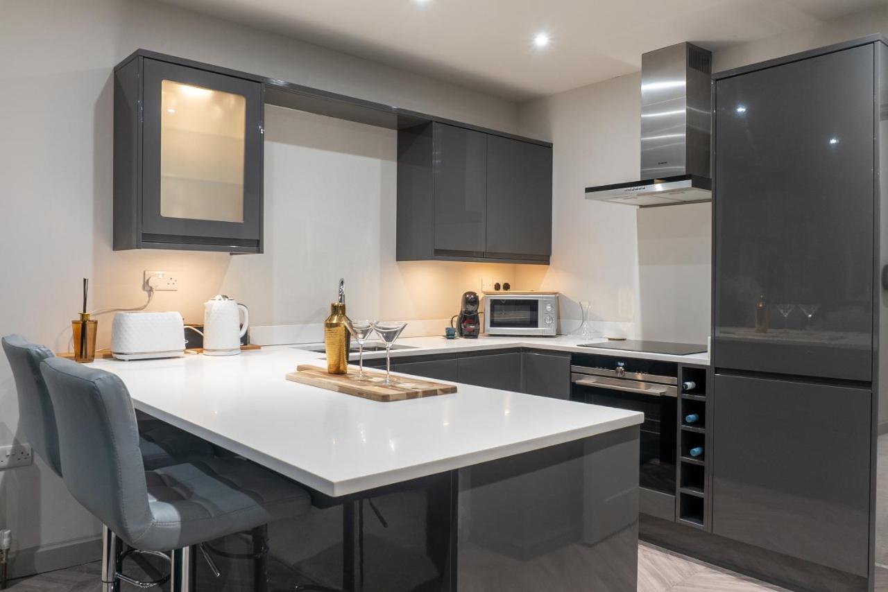 Spring Mount Huge Luxury Full Apartment- Harrogate Centre-Two Extremely Comfy Kingsize Bedrooms-Fully Equipped Modern Kitchen-Cosy Living Room With Huge Tv Ngoại thất bức ảnh
