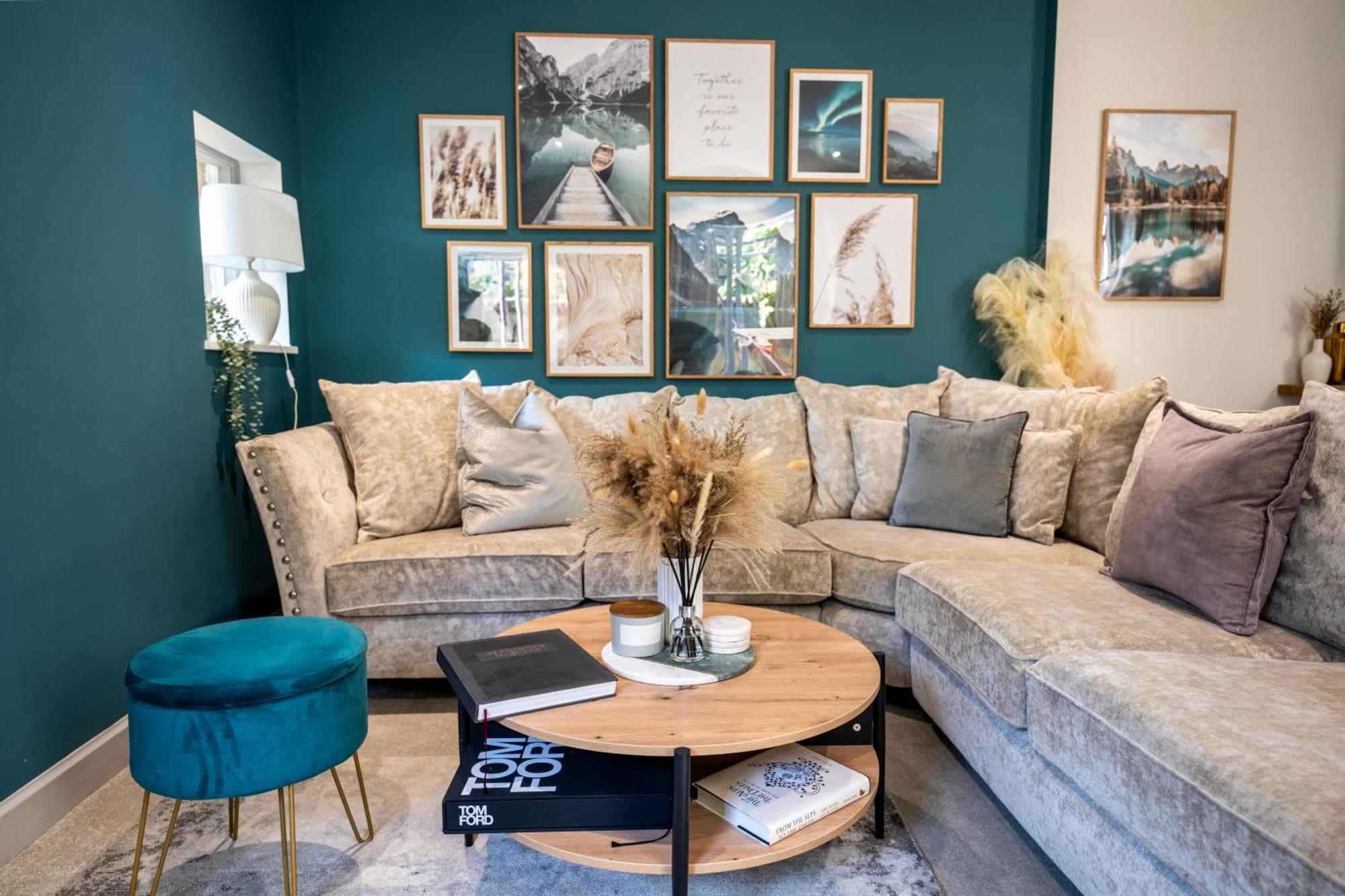 Spring Mount Huge Luxury Full Apartment- Harrogate Centre-Two Extremely Comfy Kingsize Bedrooms-Fully Equipped Modern Kitchen-Cosy Living Room With Huge Tv Ngoại thất bức ảnh